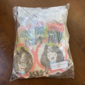 Recycled Karma Kiss Sweatshirt